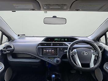 2012 Toyota Aqua HYBRID