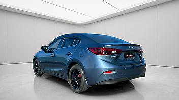 2013 Mazda Axela